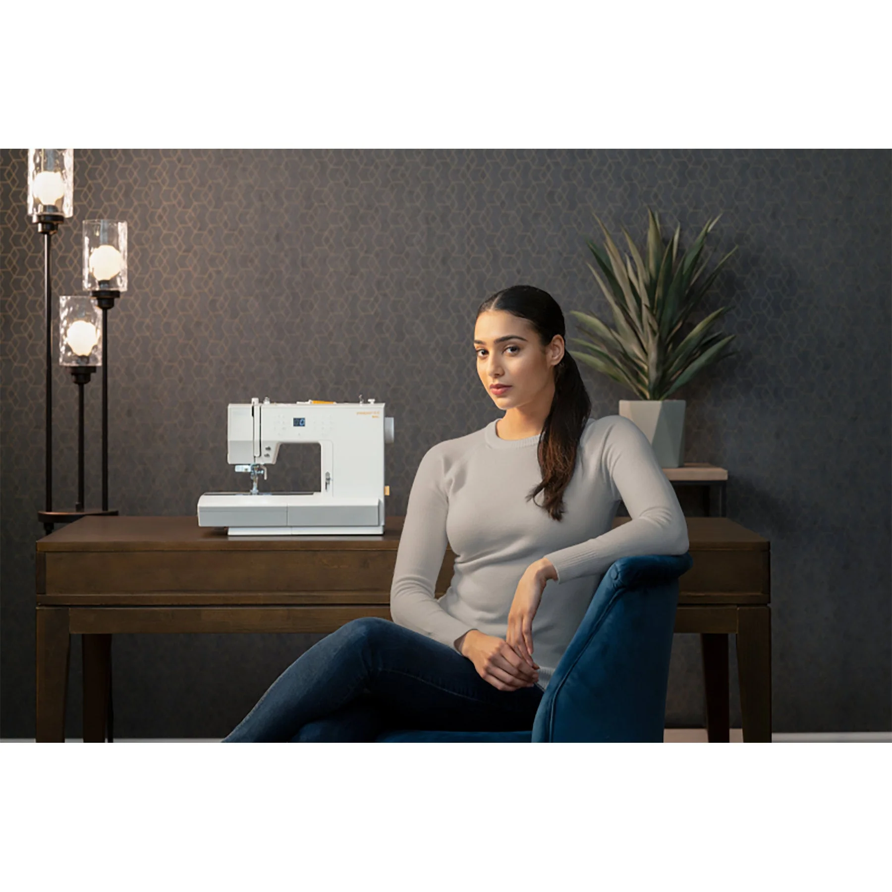 PFAFF® passport 3.0 Sewing Machine - Image 6